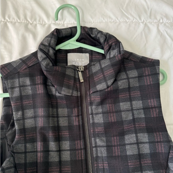 Best - Picture 4 of 4